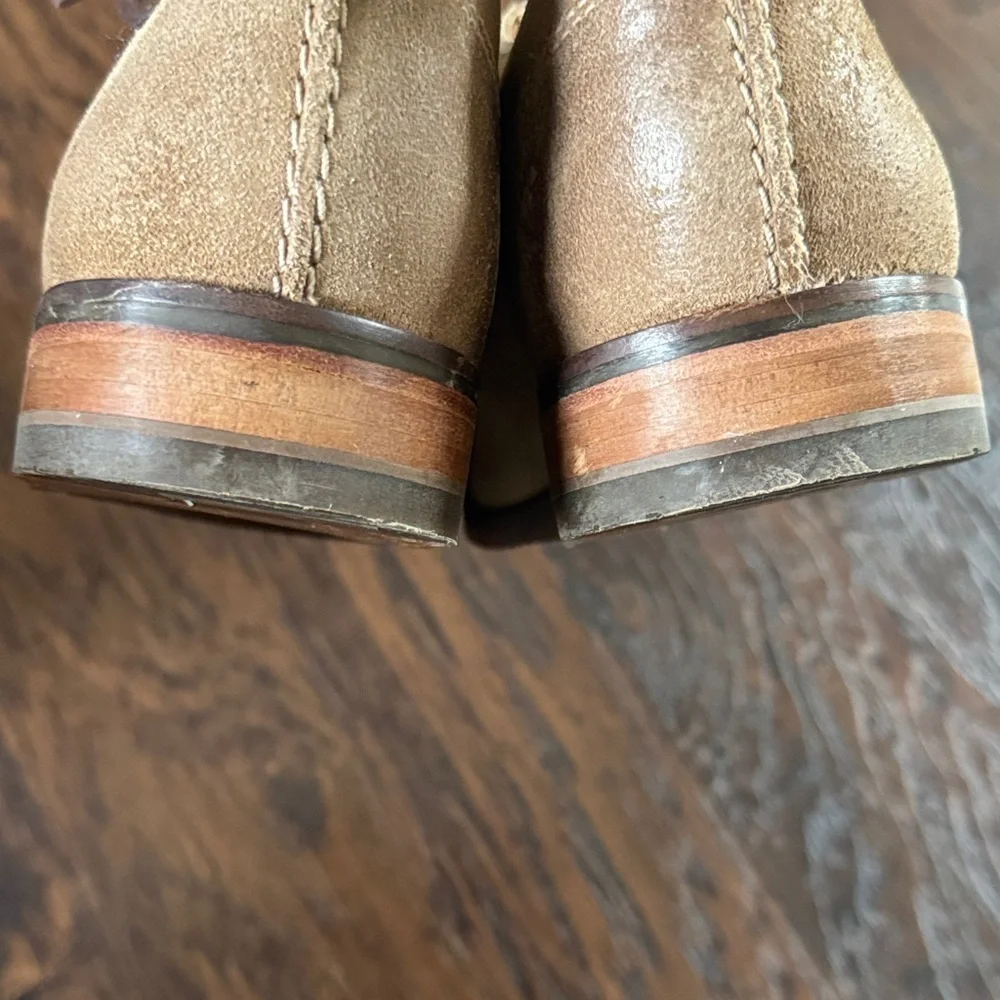 Clarks 1825 Collection Exton Cap LaceUp Oxfords Taupe Suede, Men Sz 11, Like New